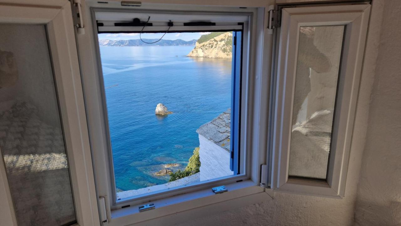 Peppermint Bay Villa Skopelos Town Exterior photo