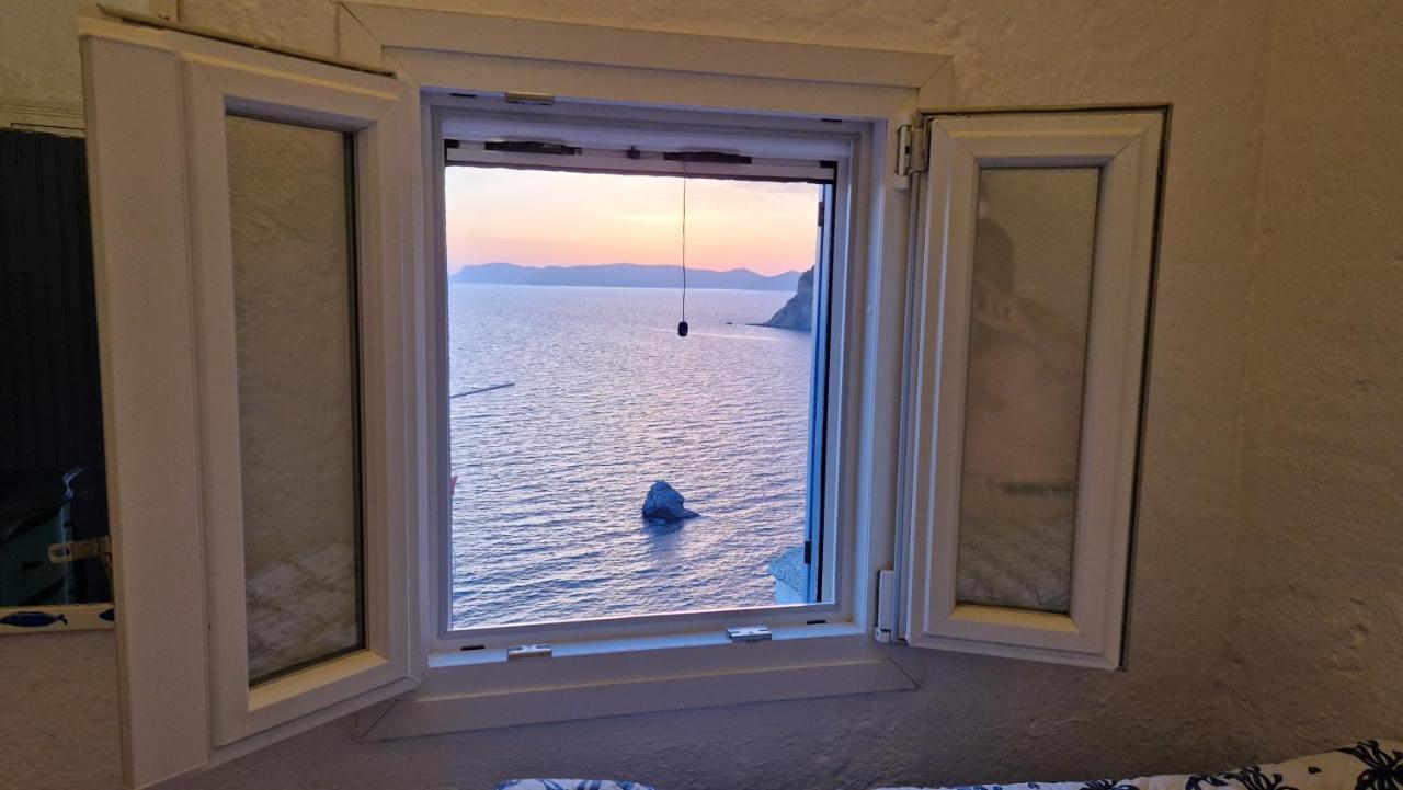 Peppermint Bay Villa Skopelos Town Exterior photo