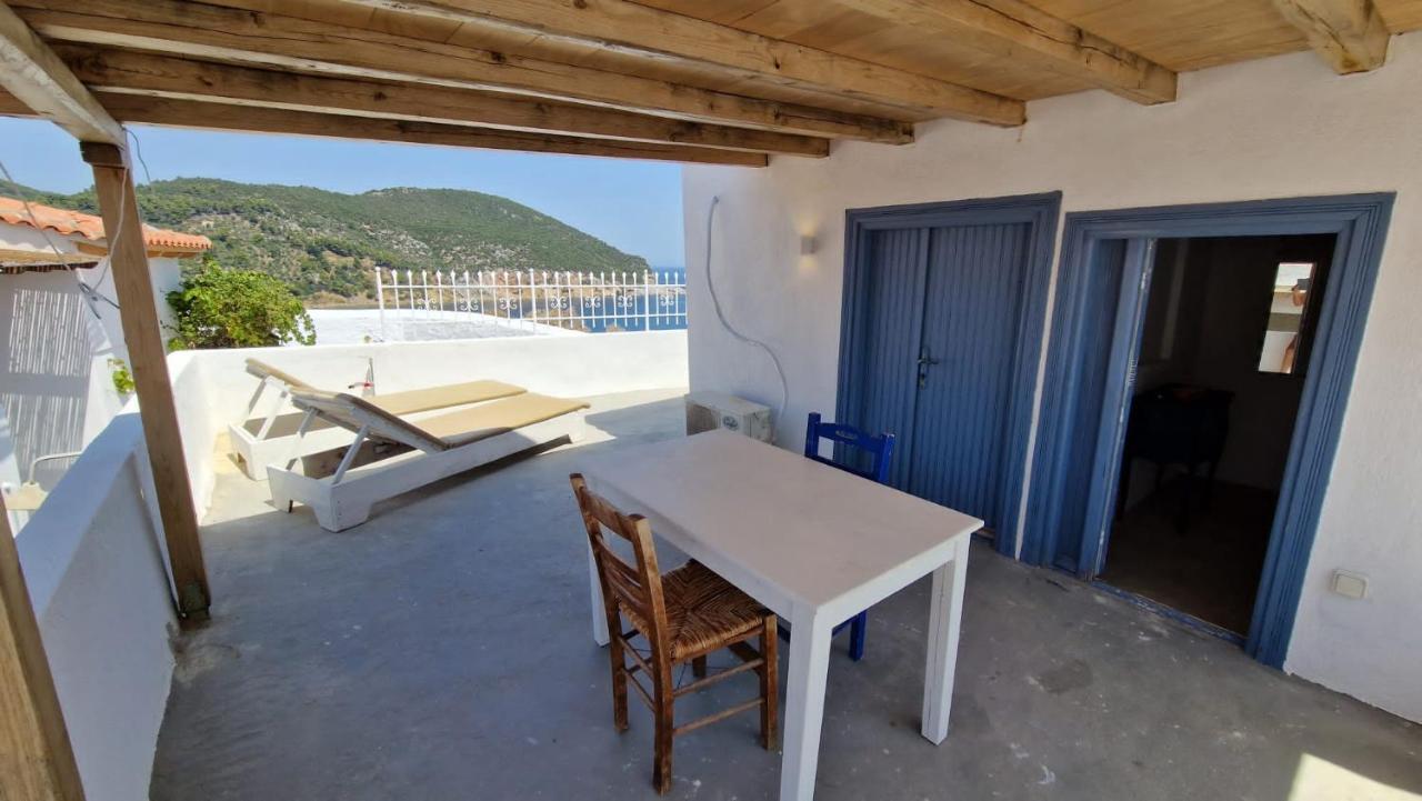 Peppermint Bay Villa Skopelos Town Exterior photo