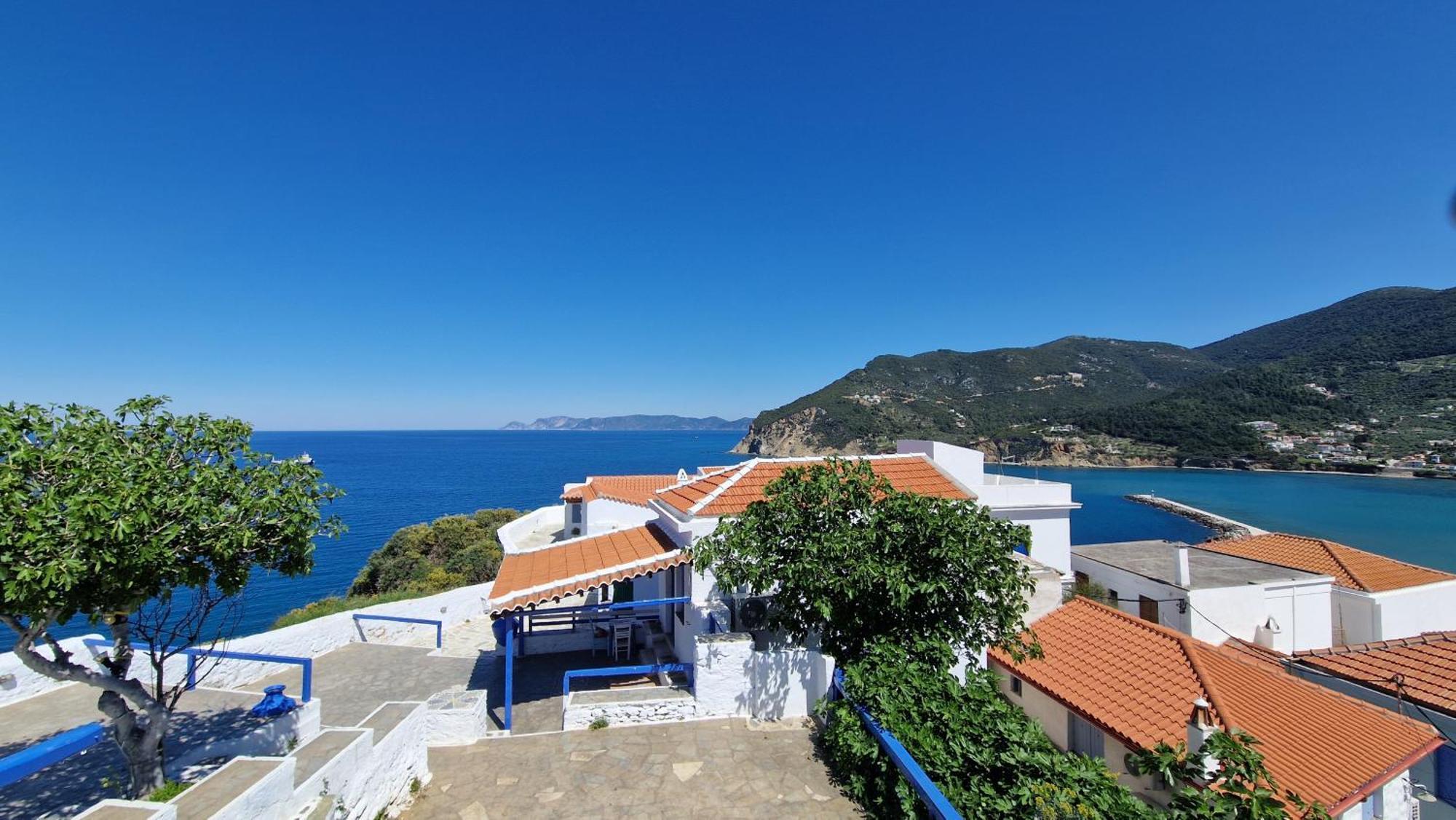 Peppermint Bay Villa Skopelos Town Exterior photo