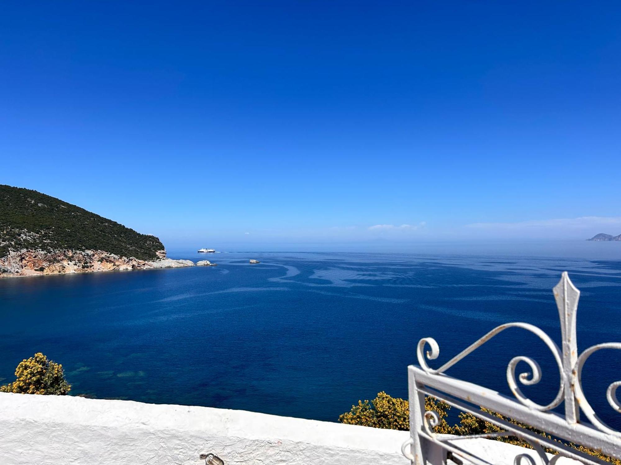 Peppermint Bay Villa Skopelos Town Exterior photo