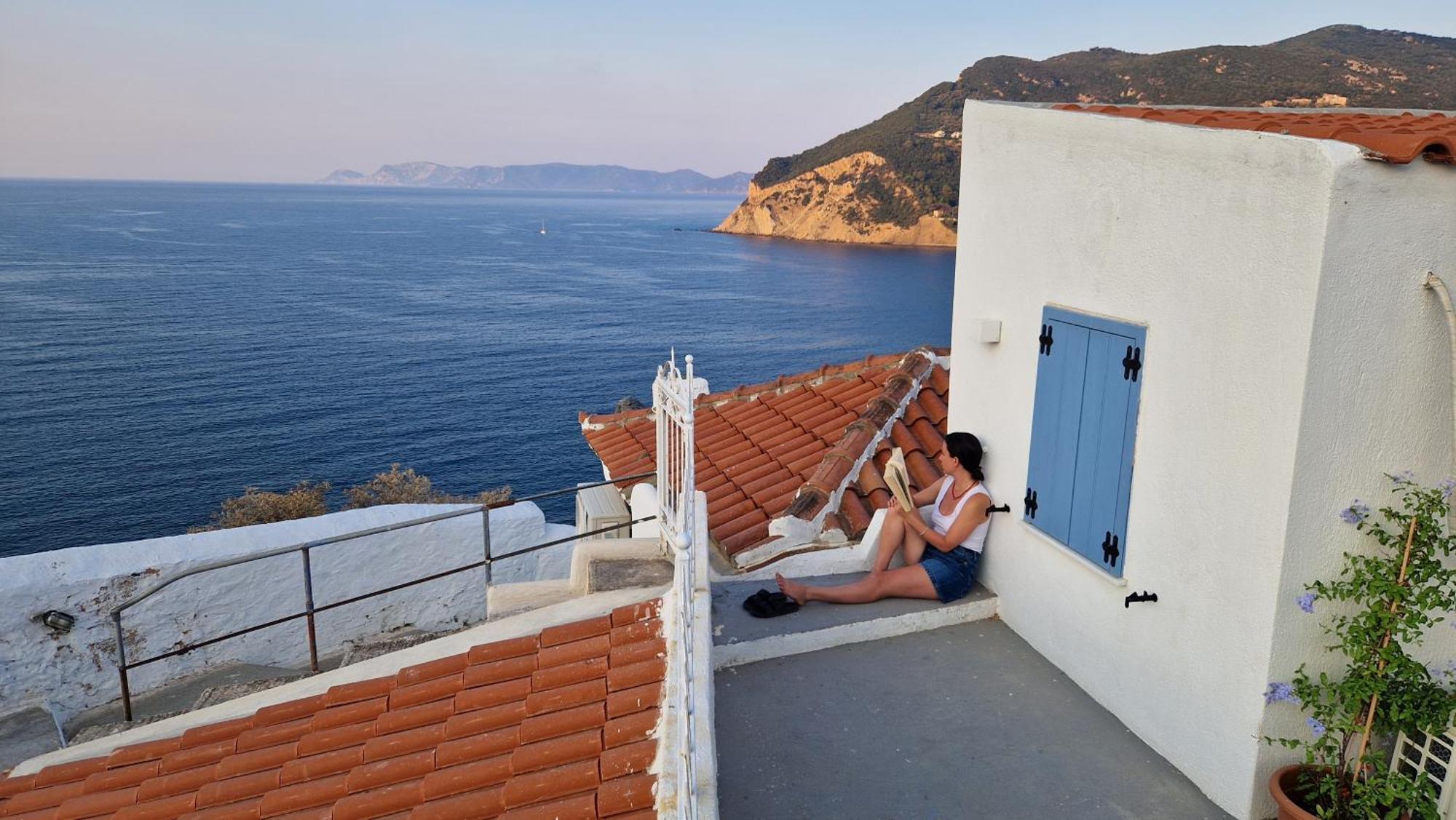 Peppermint Bay Villa Skopelos Town Exterior photo