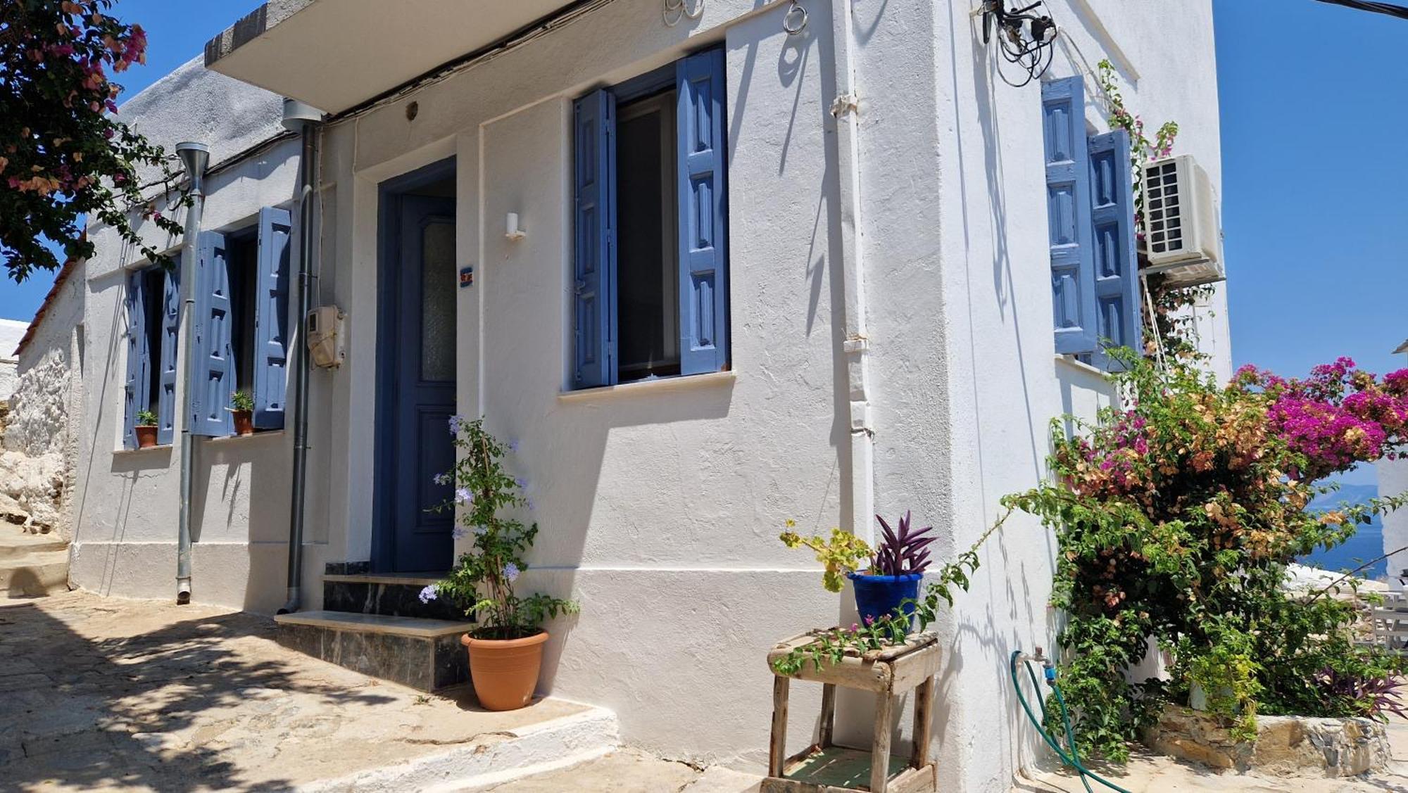 Peppermint Bay Villa Skopelos Town Exterior photo