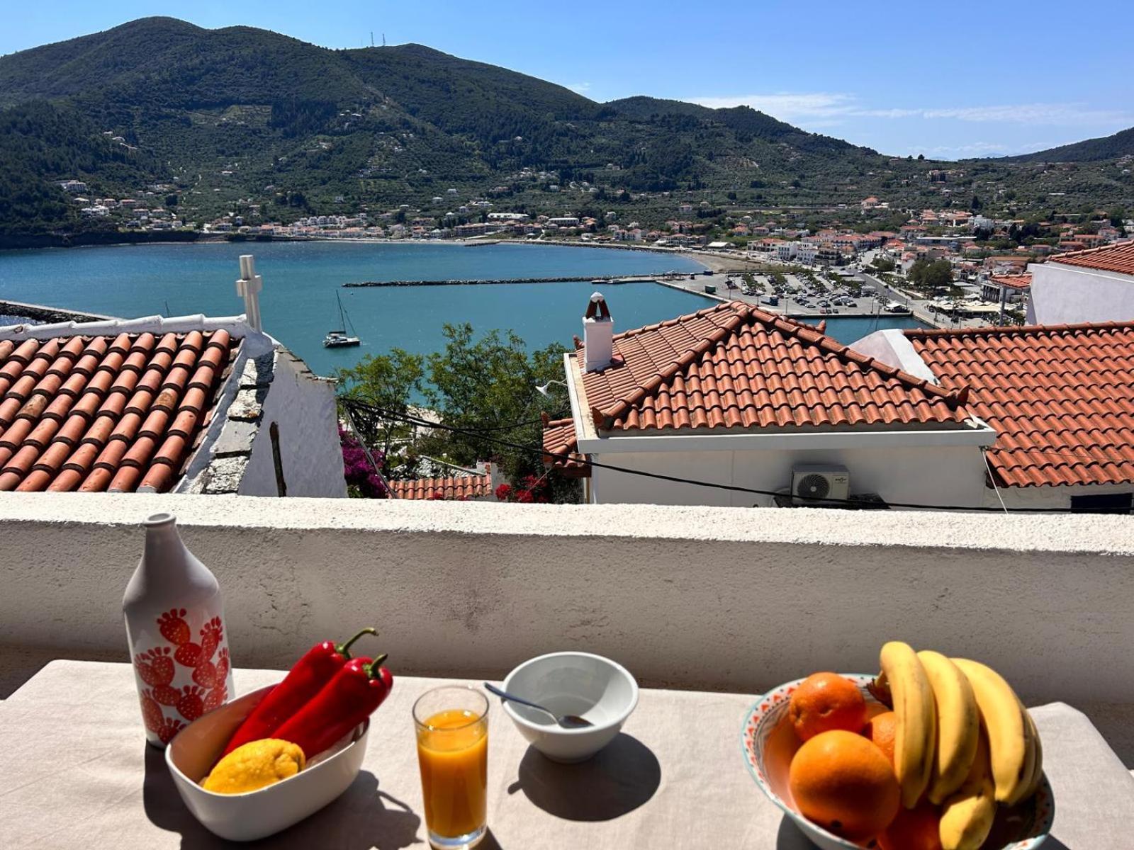 Peppermint Bay Villa Skopelos Town Exterior photo